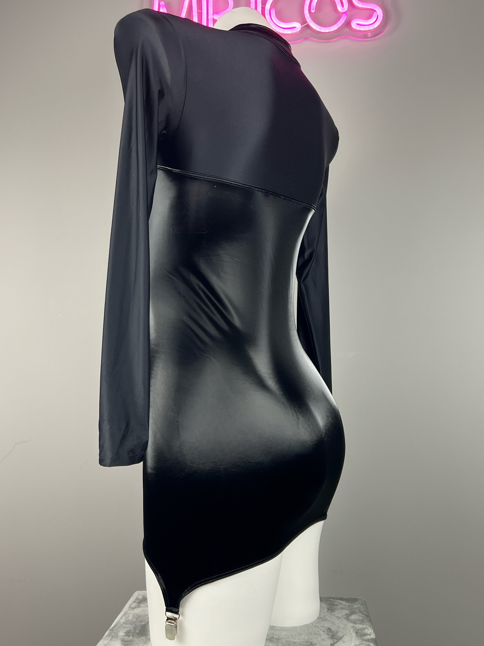 Gothic Long Sleeves Spandex Leather Garter Belt Tight Party Dress Lingerie Gothic Long Sleeves Spandex Leather Garter Belt Tight Party Dress Lingerie