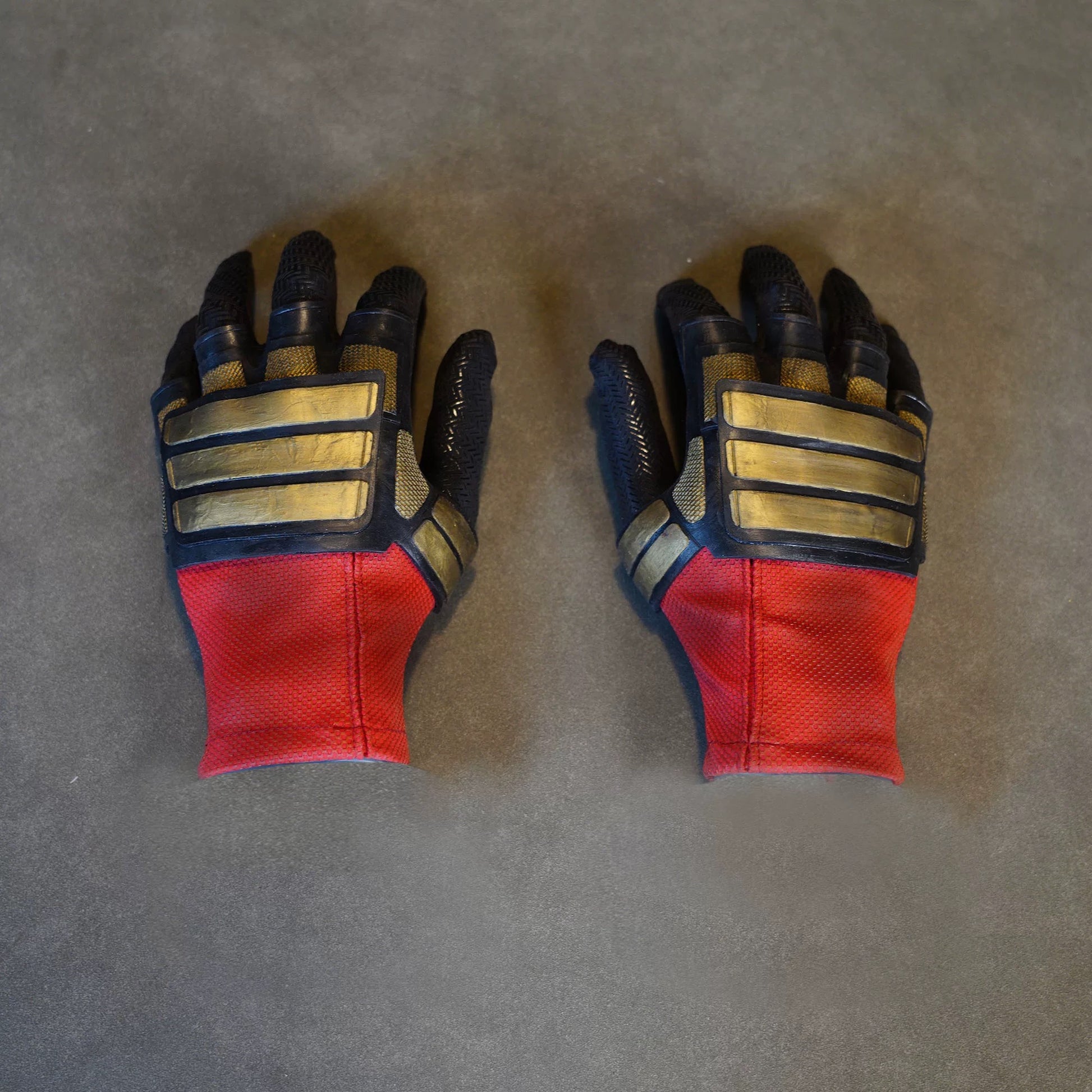 Hand-made Movie Prop Replica Deadpool 3 Gloves Halloween Cosplay Costume