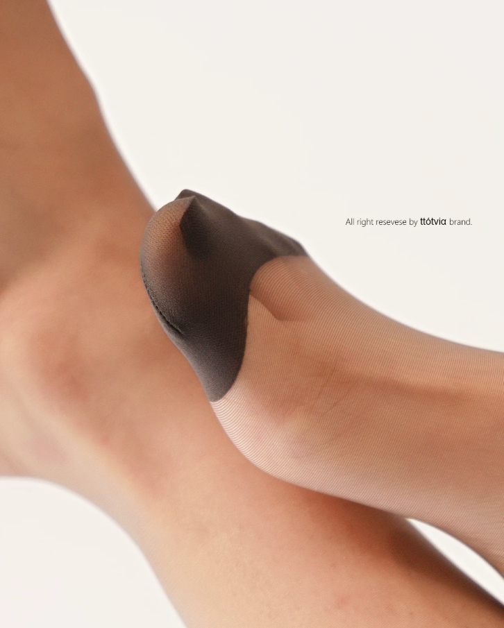ttotvia Comfort Crotchless Pantyhose with Reinforced Toe