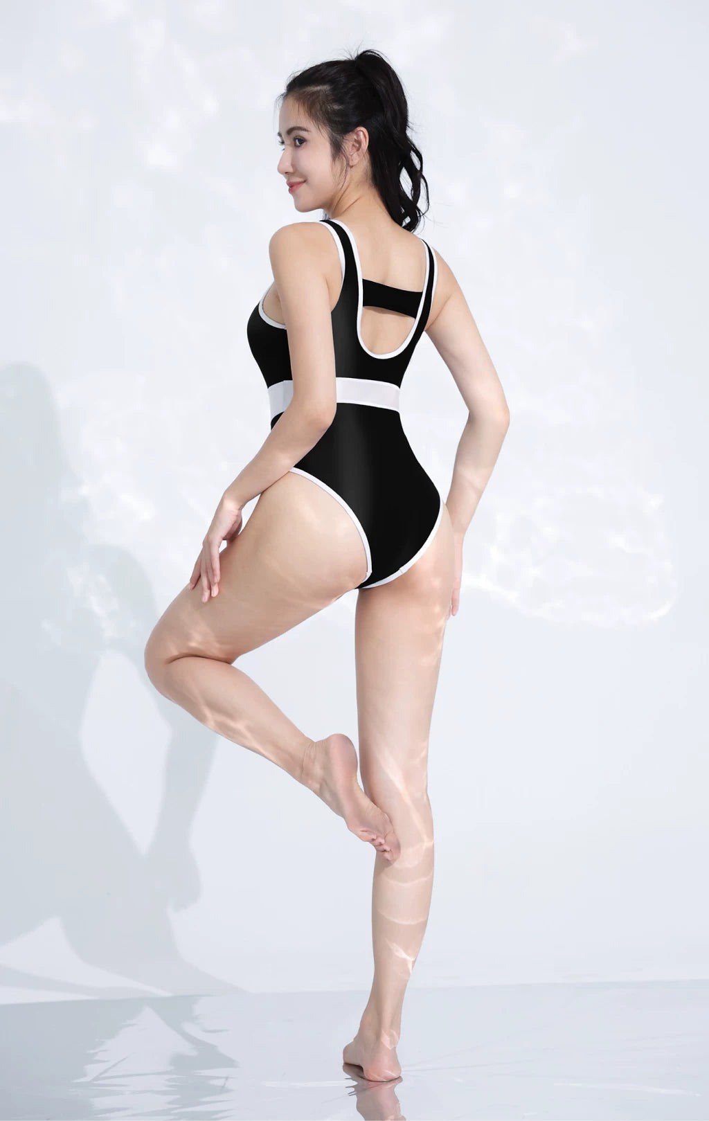 AMORESY Xena High-Leg Swimsuit Leotard